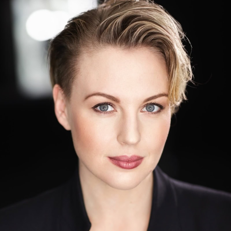 Courtney-Glass_800x800_acf_cropped Courtney Glass